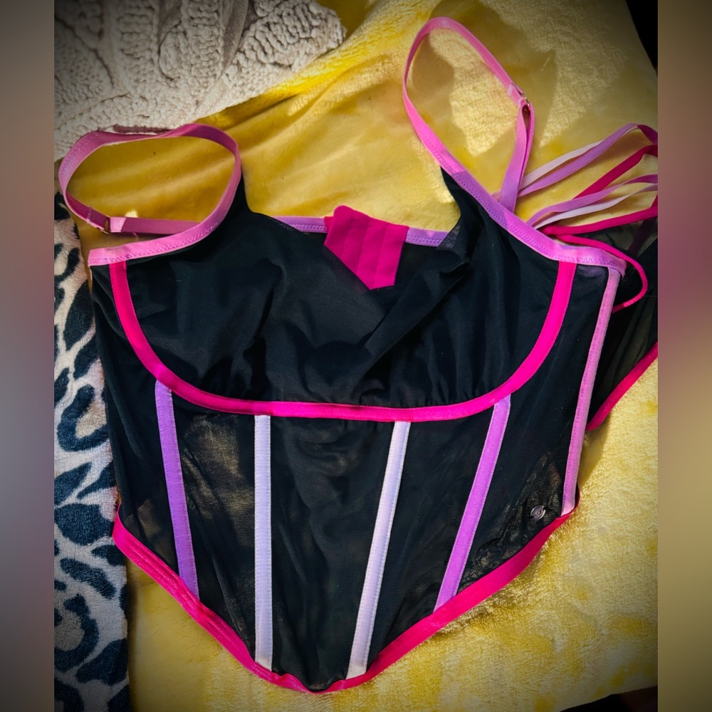 Sofia Intimates Black & Multi Pink Cropped Underwire Bustier Top Size Medium